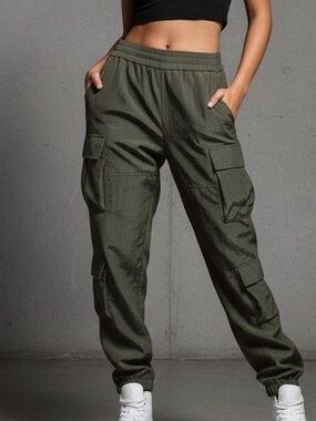 Richie LE Nylon Cargo pants